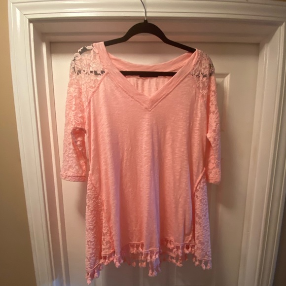 Light pink top - Picture 3 of 6